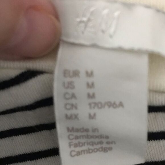 H&M Striped Crewneck Short Sleeve Tee Black Cream Medium - Picture 3 of 8